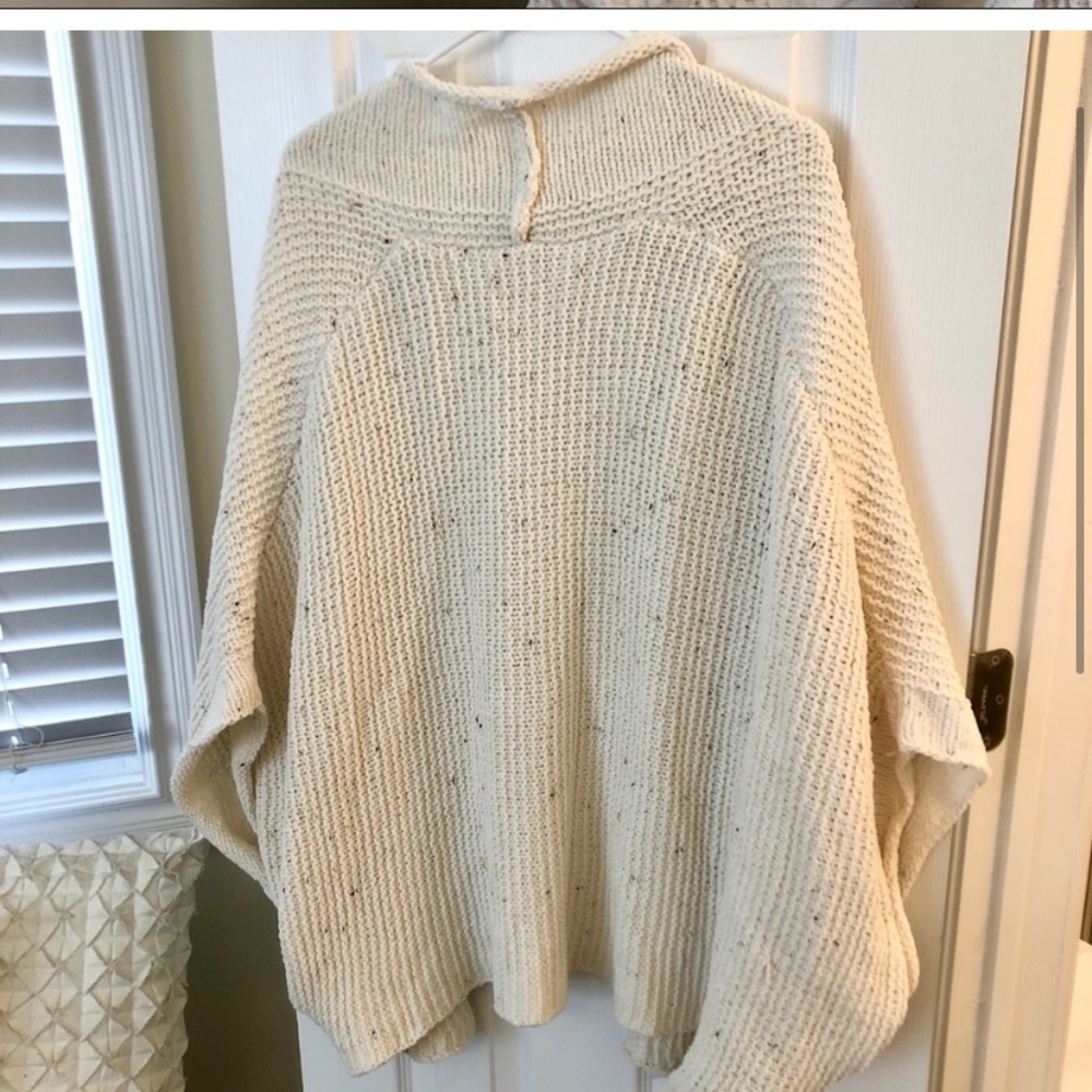 Universal thread shrug